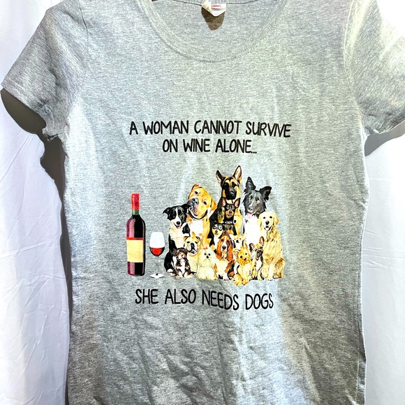Graphic Gray Tee Shirt size S - Picture 1 of 5